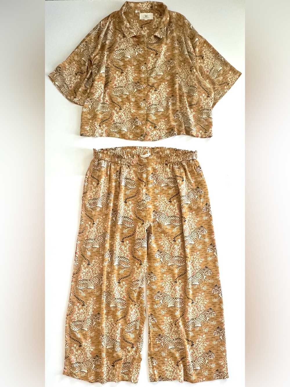✨Set✨Printfresh Eco Satin Wildest Dreams Set in Bagheera Tobacco | 1X | EUC - Picture 5 of 16